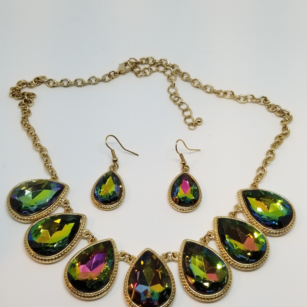 Multi color  2pc Necklace set